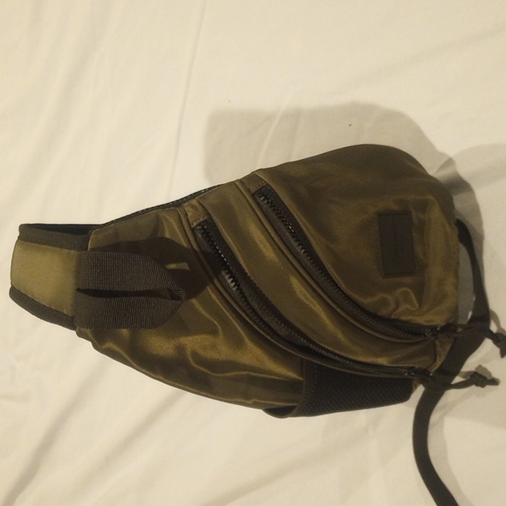 Men's sling bag